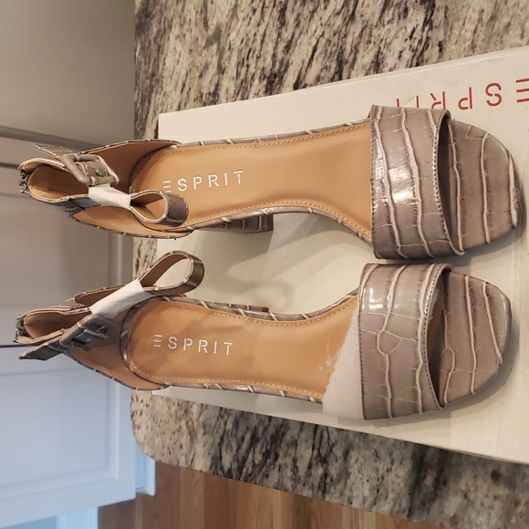 NWT ESPIRIT Grey Balee Heel - Picture 3 of 11